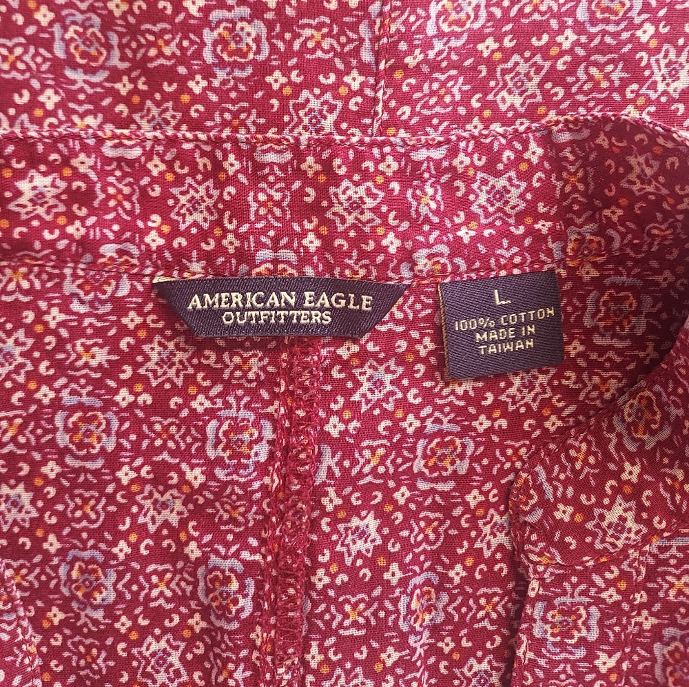 American Eagle, burgundy long sleeved cotton button down shirt, size large - Picture 7 of 10